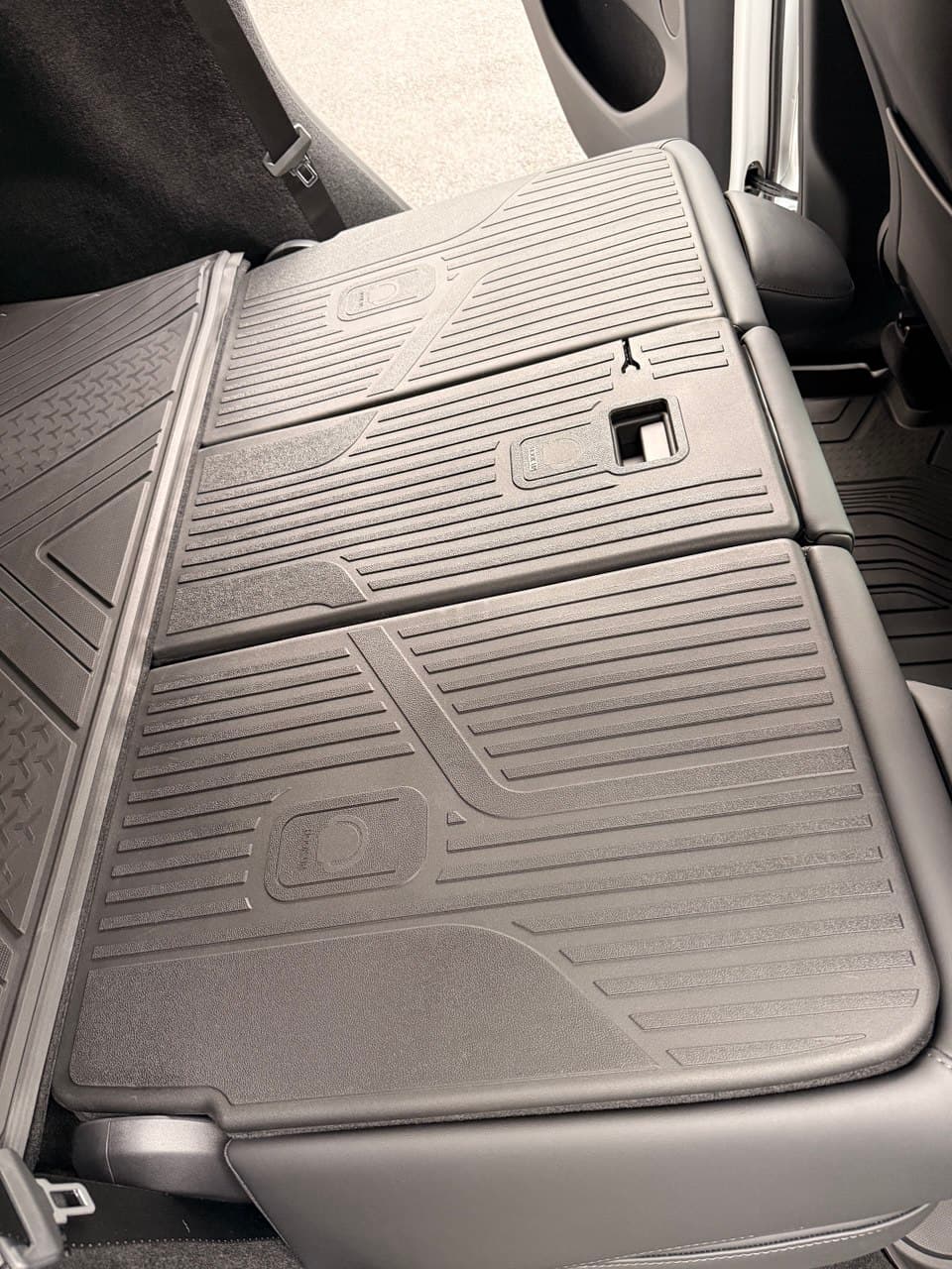 3W seat-back protector side-angle view