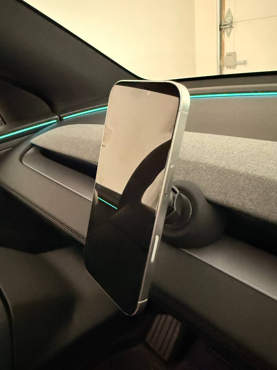 YONZEE phone mount installed on passenger side in a Tesla Model Y Juniper